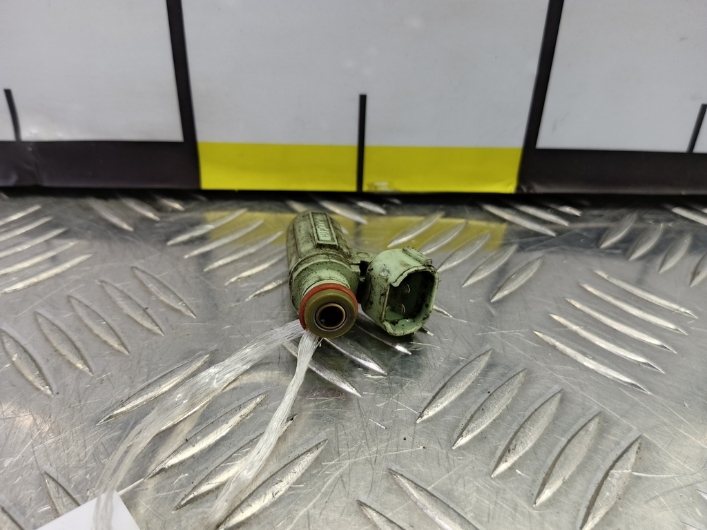 форсунка топливная MITSUBISHI LANCER  MN143061, 2010 рублей, Москва