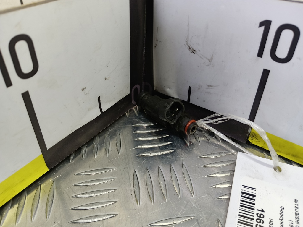 форсунка топливная MITSUBISHI CARISMA  MD319790, 2240 рублей, Москва