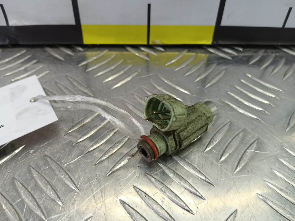 форсунка топливная MITSUBISHI LANCER  MN143061, 2010 рублей, Москва