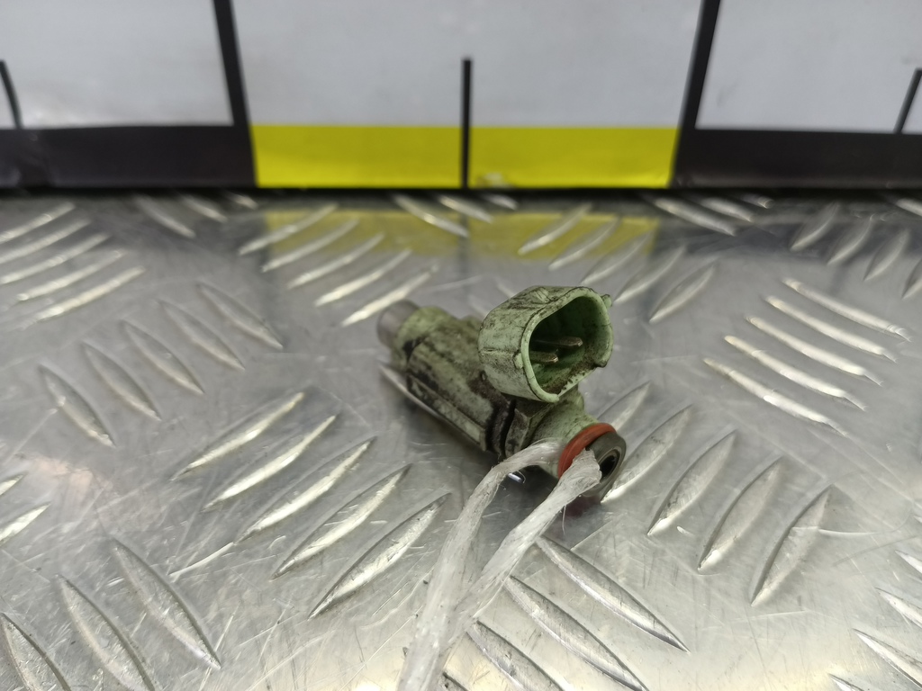 форсунка топливная MITSUBISHI LANCER  MN143061, 2010 рублей, Москва