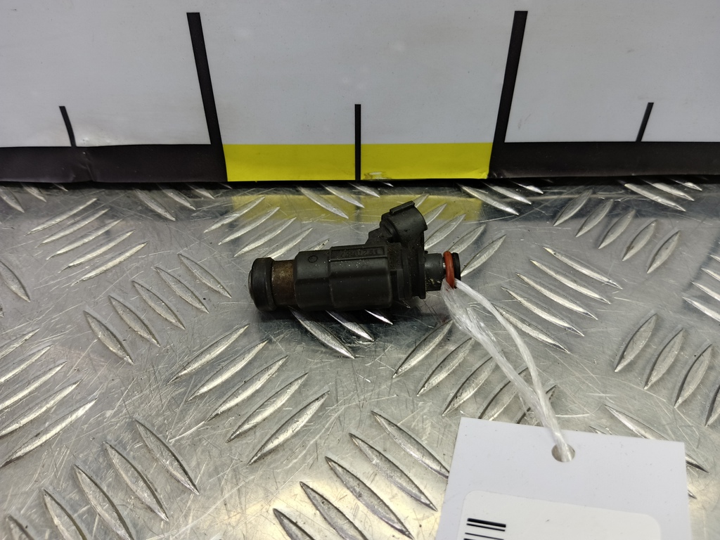 форсунка топливная MITSUBISHI CARISMA  MD319790, 2240 рублей, Москва