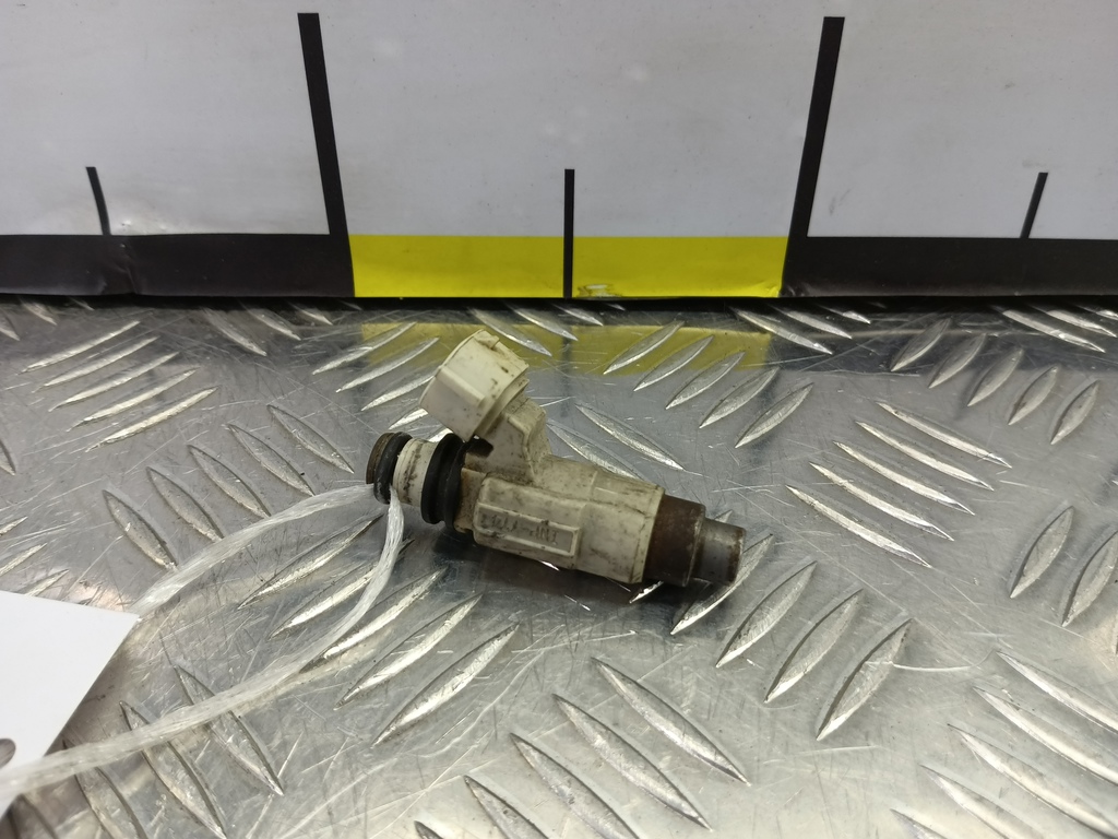 форсунка топливная SUZUKI Grand Vitara  1571052D00, 3279 рублей, Москва