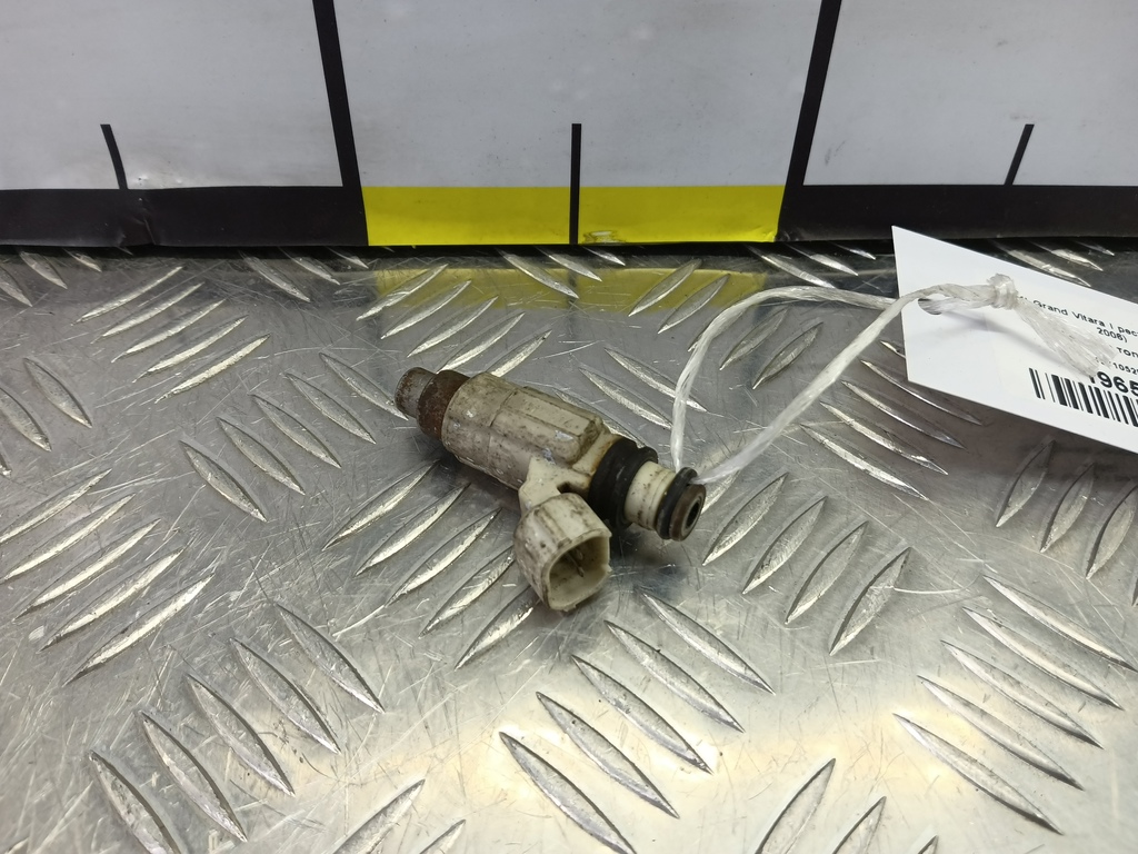 форсунка топливная SUZUKI Grand Vitara  1571052D00, 3279 рублей, Москва