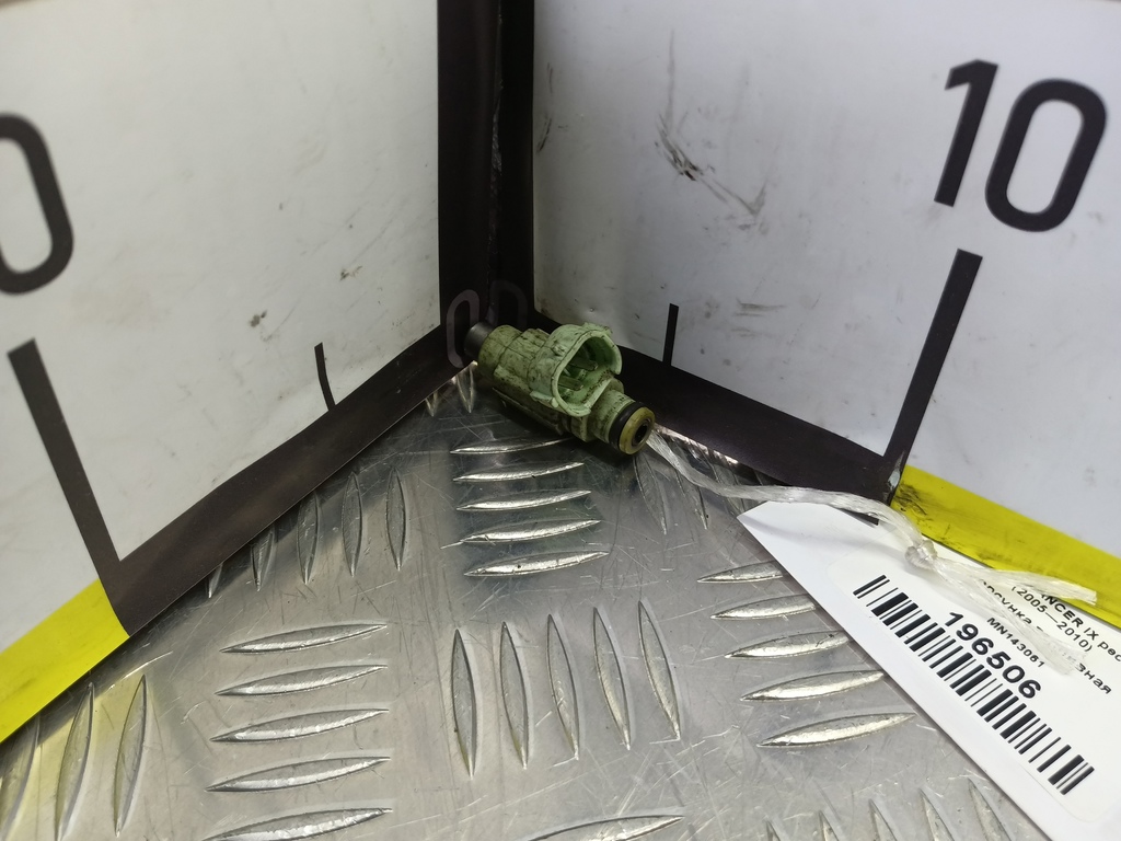 форсунка топливная MITSUBISHI LANCER  MN143061, 2010 рублей, Москва