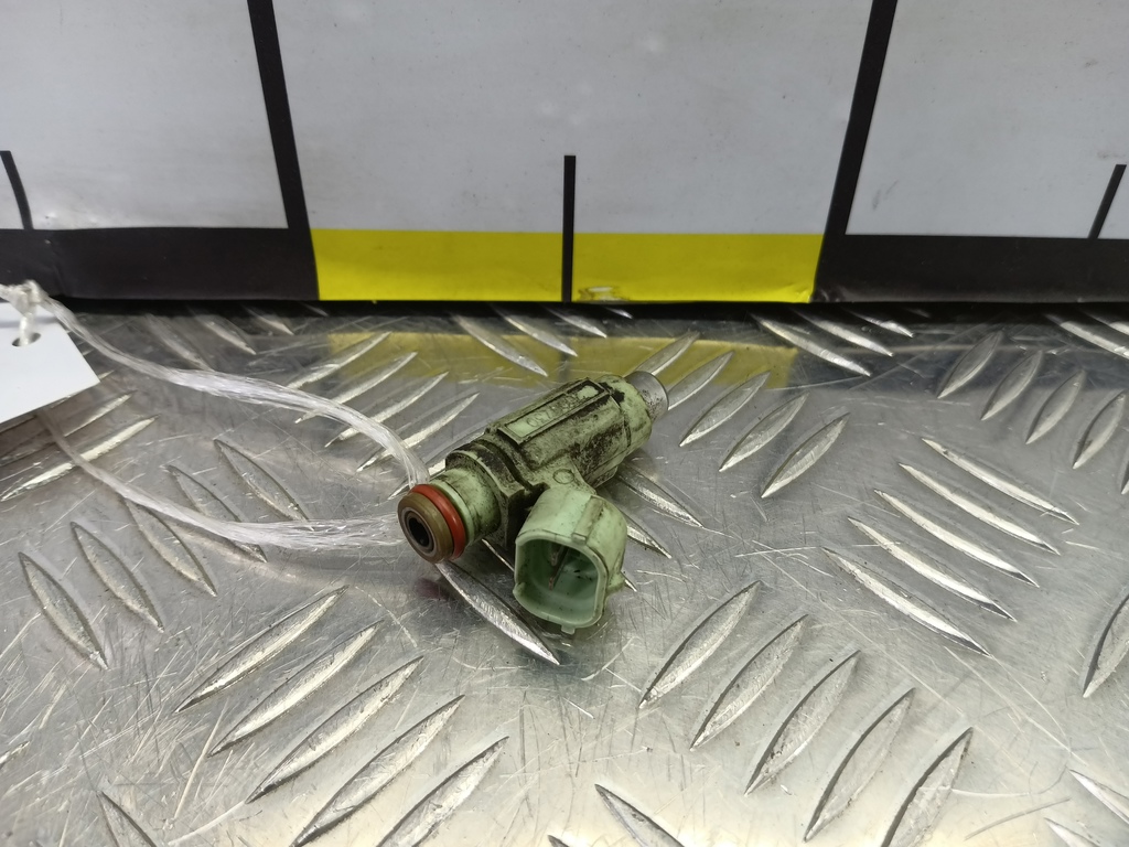 форсунка топливная MITSUBISHI LANCER  MN143061, 2010 рублей, Москва