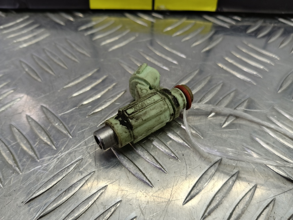 форсунка топливная MITSUBISHI LANCER  MN143061, 2010 рублей, Москва