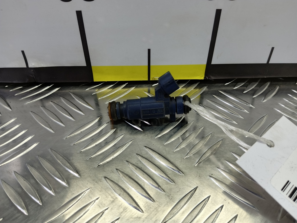 форсунка топливная Kia Ceed  353102B000, 630 рублей, Москва