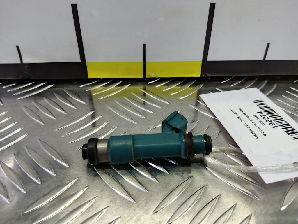 форсунка топливная MAZDA 3  ZJ2013250, 520 рублей, Москва