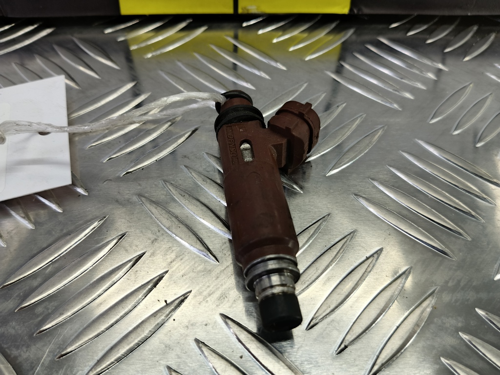 форсунка топливная SUZUKI LIANA  1571054G00, 630 рублей, Москва