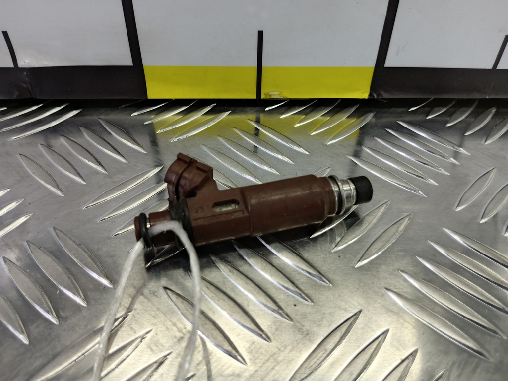 форсунка топливная SUZUKI LIANA  1571054G00, 630 рублей, Москва