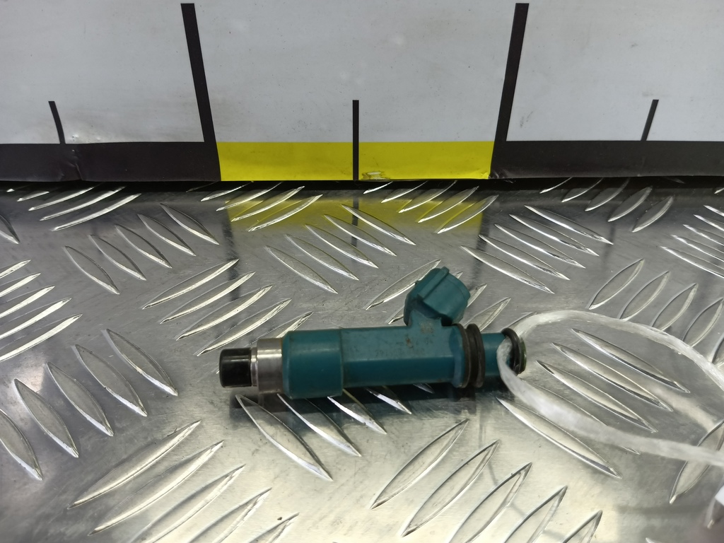 форсунка топливная MAZDA 3  ZJ2013250, 520 рублей, Москва