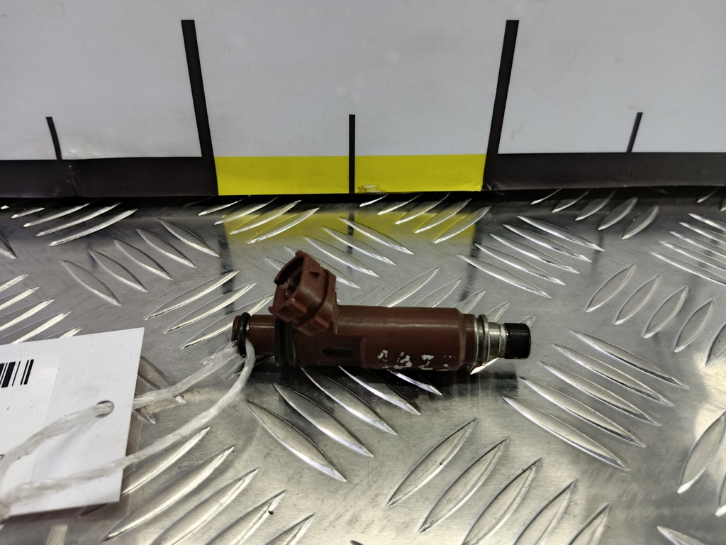 форсунка топливная SUZUKI LIANA  1571054G00, 630 рублей, Москва