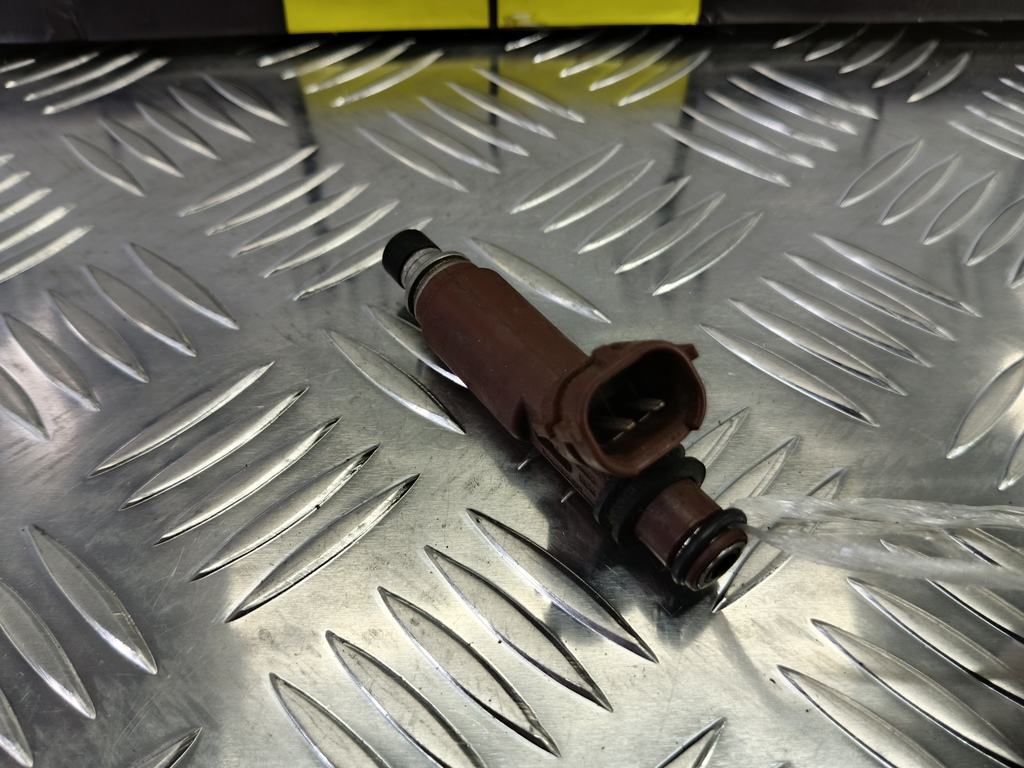 форсунка топливная SUZUKI LIANA  1571054G00, 630 рублей, Москва