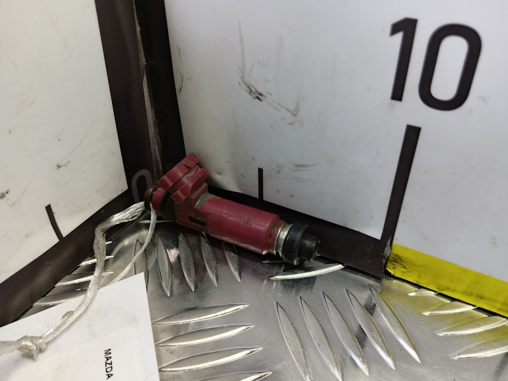 форсунка топливная MAZDA 3  BP4W13250, 1320 рублей, Москва