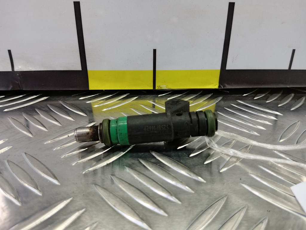 форсунка топливная FORD Focus  1429840, 750 рублей, Москва