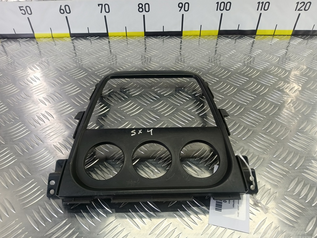 накладка торпедо SUZUKI SX4  7382479J10ZCA, 860 рублей, Москва