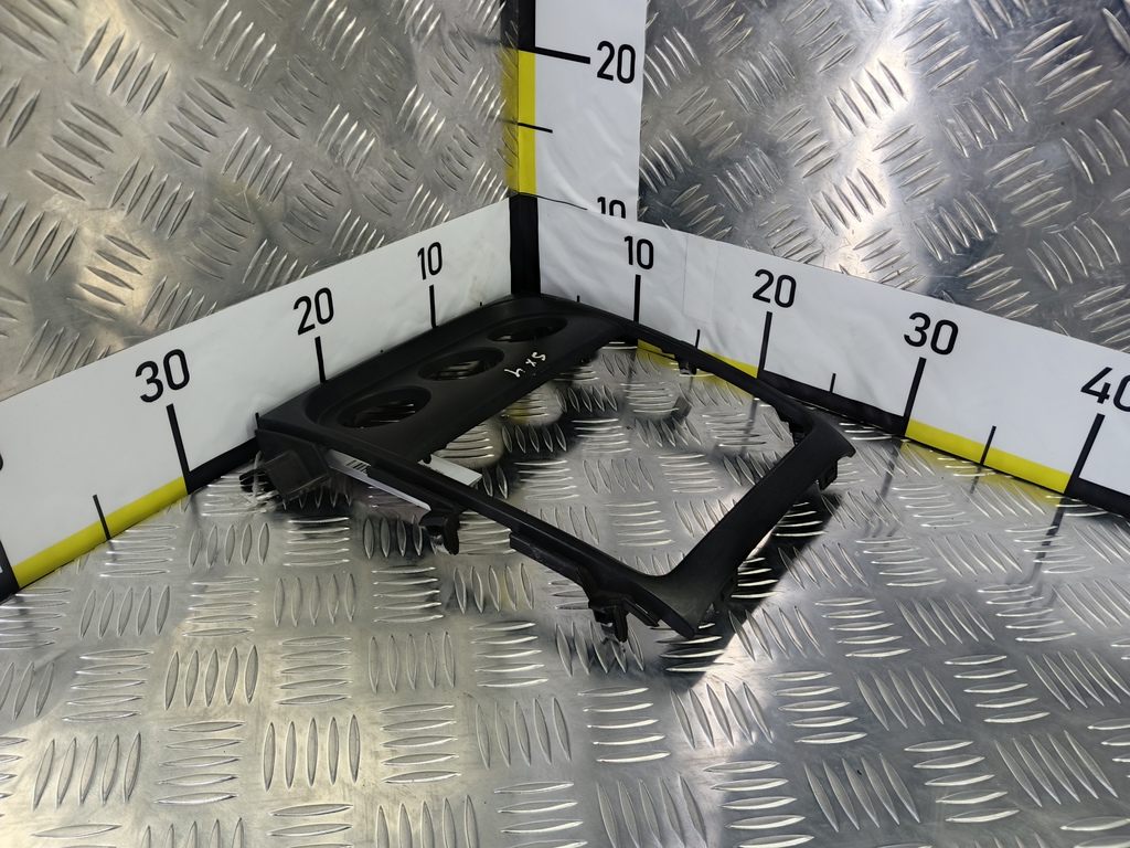 накладка торпедо SUZUKI SX4  7382479J10ZCA, 860 рублей, Москва