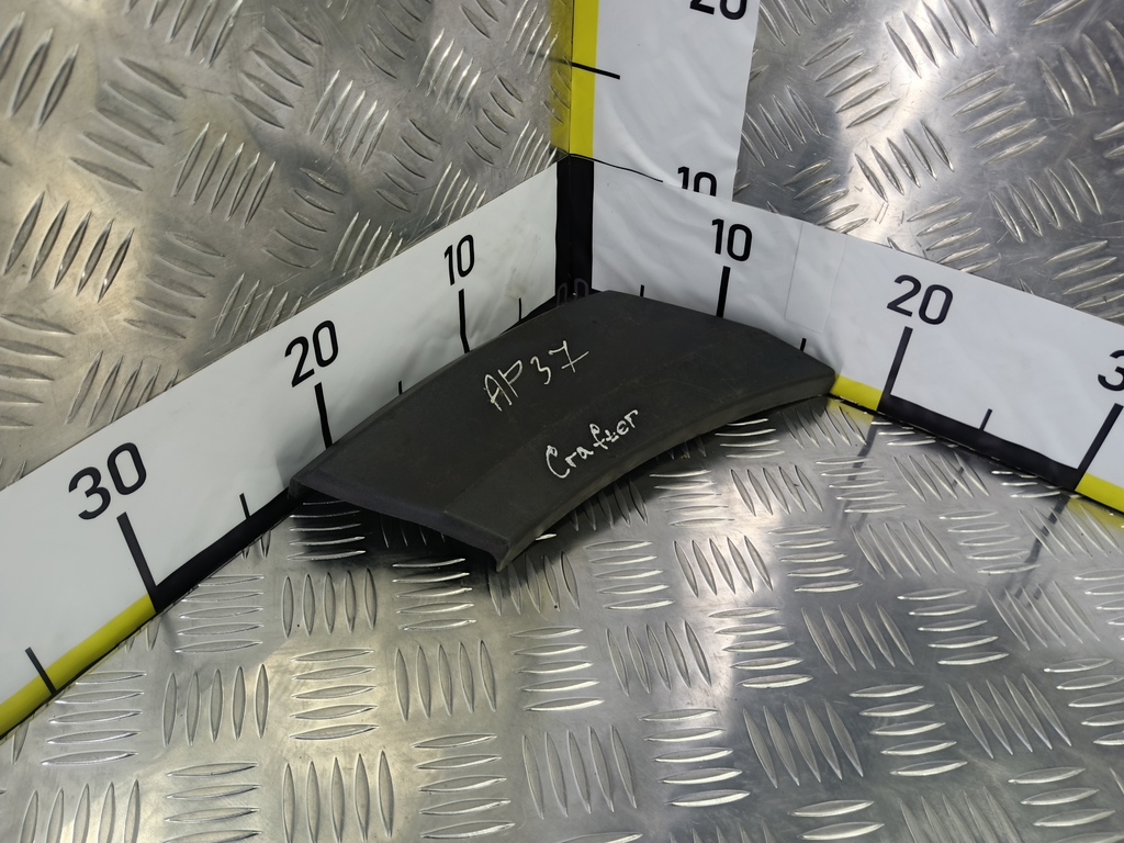 накладка крыла переднего Volkswagen Crafter  2E1853536CE, 980 рублей, Москва