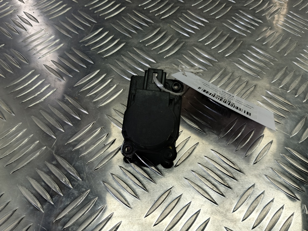 моторчик заслонки отопителя FORD Tourneo Connect  1786200, 520 рублей, Москва