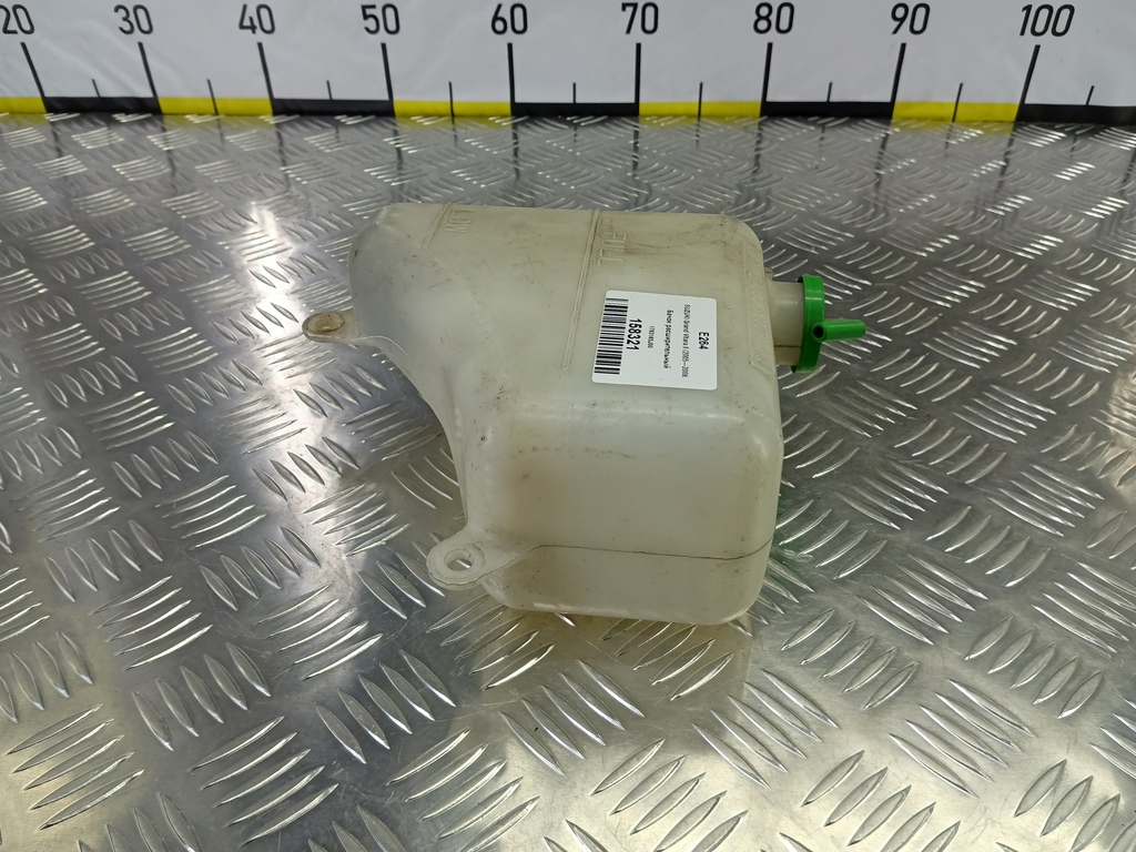 бачок расширительный SUZUKI Grand Vitara 2.0 4WD MT (140 л.с.)Grand Vitara  II (2005—2008) Внедорожник 1793165J00, 750 рублей, Москва