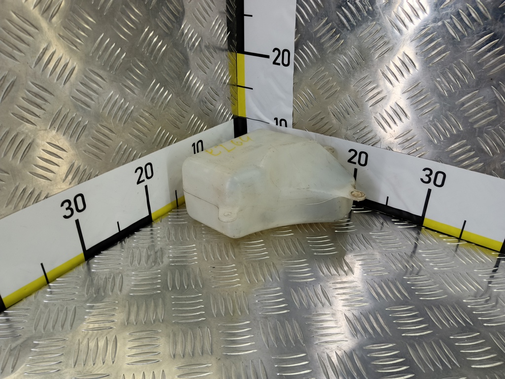 бачок расширительный SUZUKI Grand Vitara 2.0 4WD MT (140 л.с.)Grand Vitara  II (2005—2008) Внедорожник 1793165J00, 750 рублей, Москва