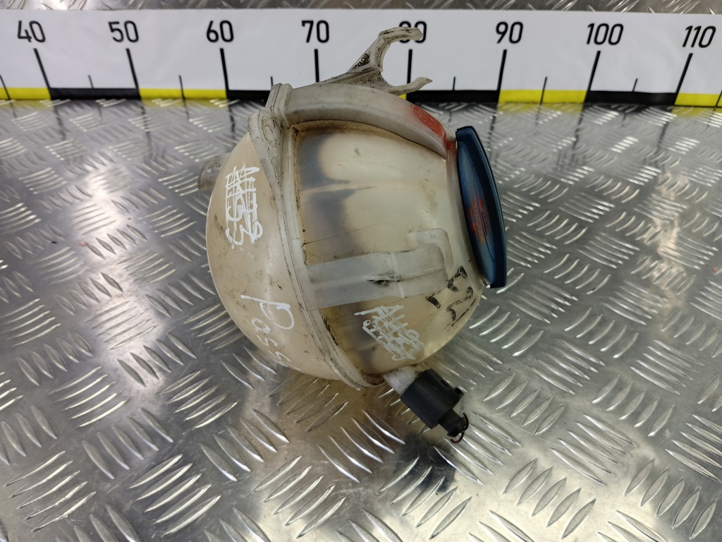бачок расширительный Volkswagen 1K0121407A, 980 рублей, Москва