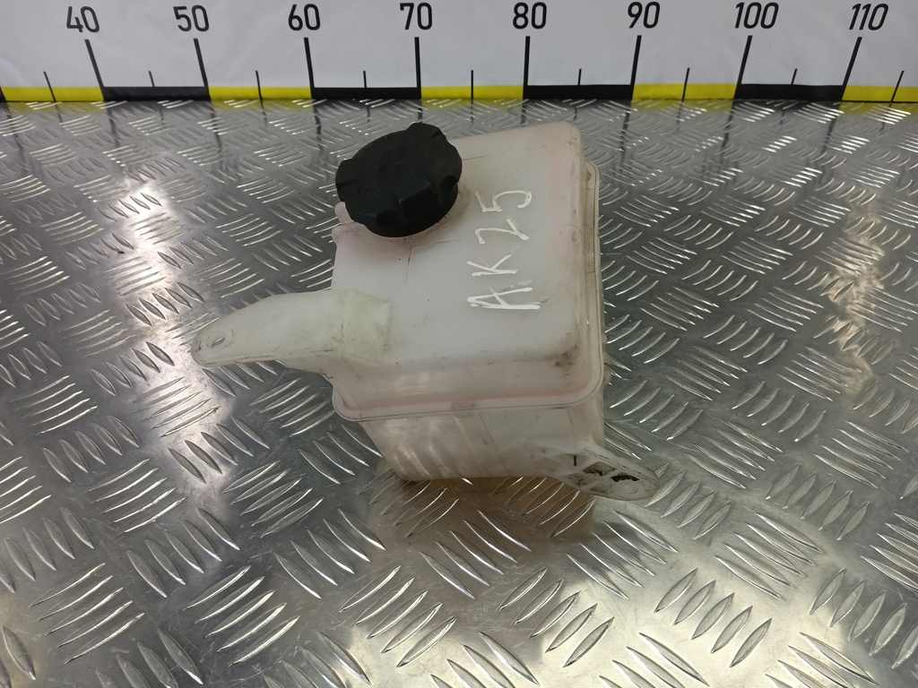 бачок расширительный Hyundai I20 1.3 MT (78 л.с.)i20  I (2008—2012) Хетчбэк 254301J000, 750 рублей, Москва