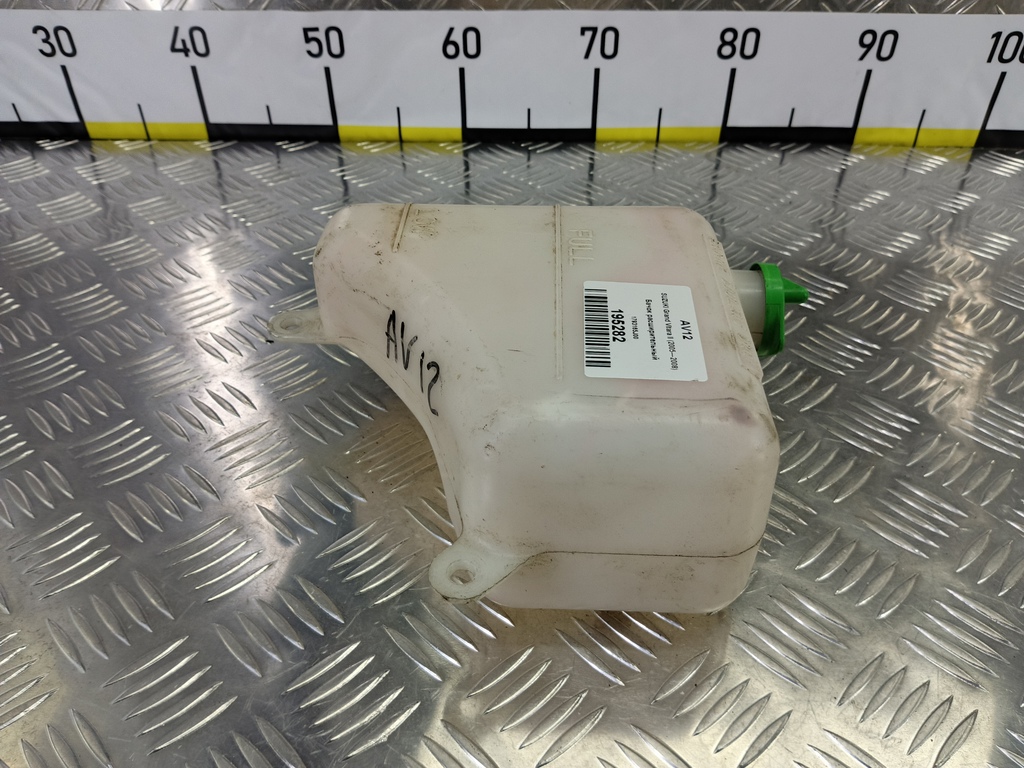 бачок расширительный SUZUKI Grand Vitara 1.6 4WD MT (106 л.с.)Grand Vitara  II (2005—2008) Внедорожник 1793165J00, 750 рублей, Москва