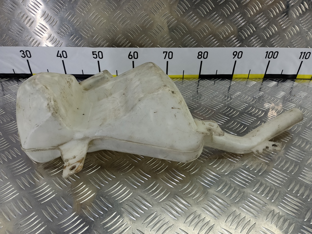 бачок омывателя MITSUBISHI L200   MN182568, 2470 рублей, Москва