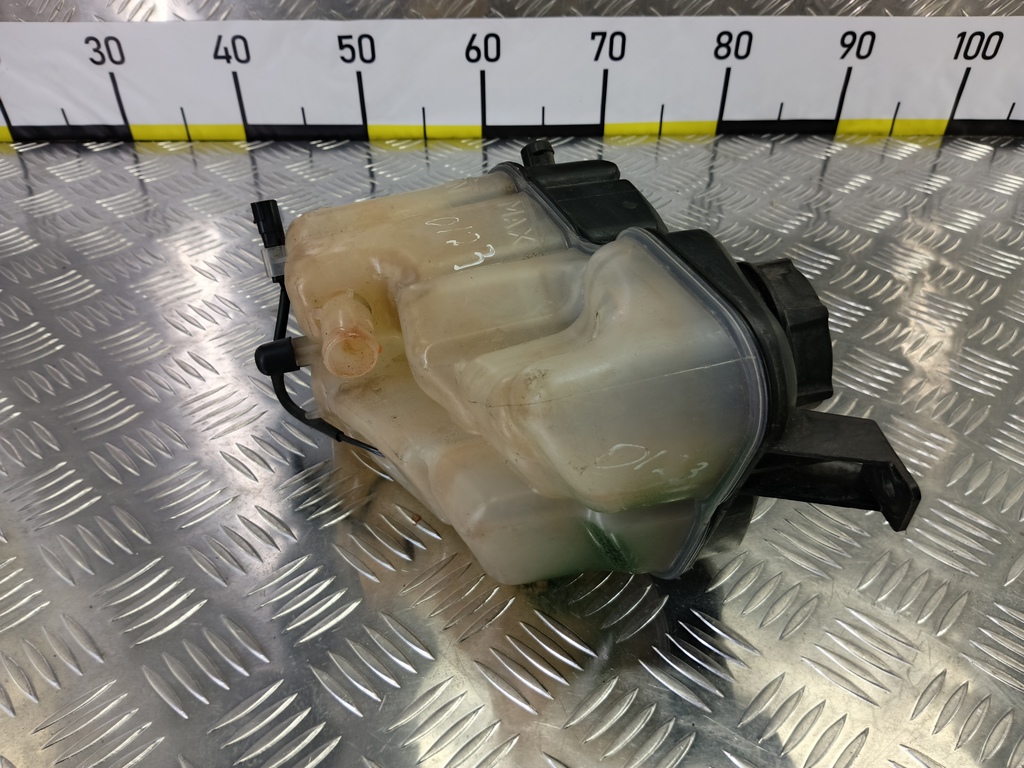 бачок расширительный LAND ROVER FREELANDER  LR00408, 1550 рублей, Москва