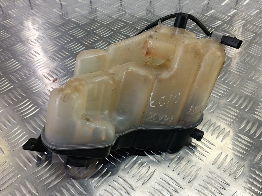 бачок расширительный LAND ROVER FREELANDER  LR00408, 1550 рублей, Москва