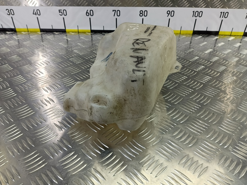 бачок омывателя Renault Scenic  8200104705, 1550 рублей, Москва