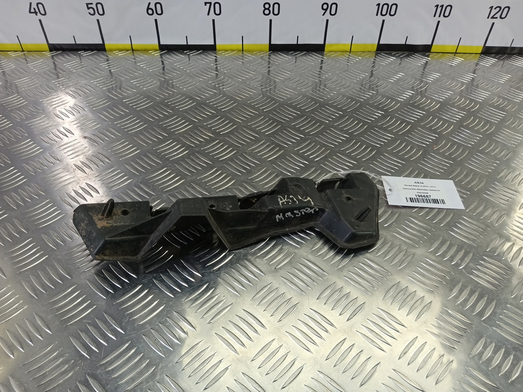 кронштейн бампера Renault Master  620430006R, 980 рублей, Москва