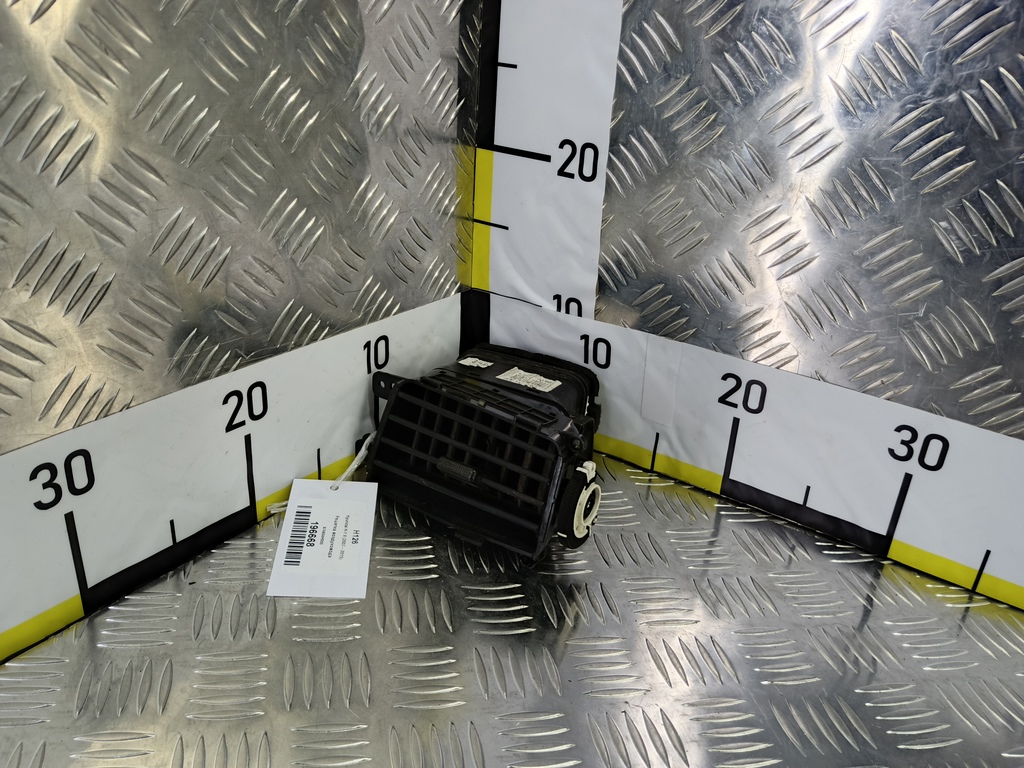 решетка воздуховода Hyundai Grand Starex  974604H000, 520 рублей, Москва