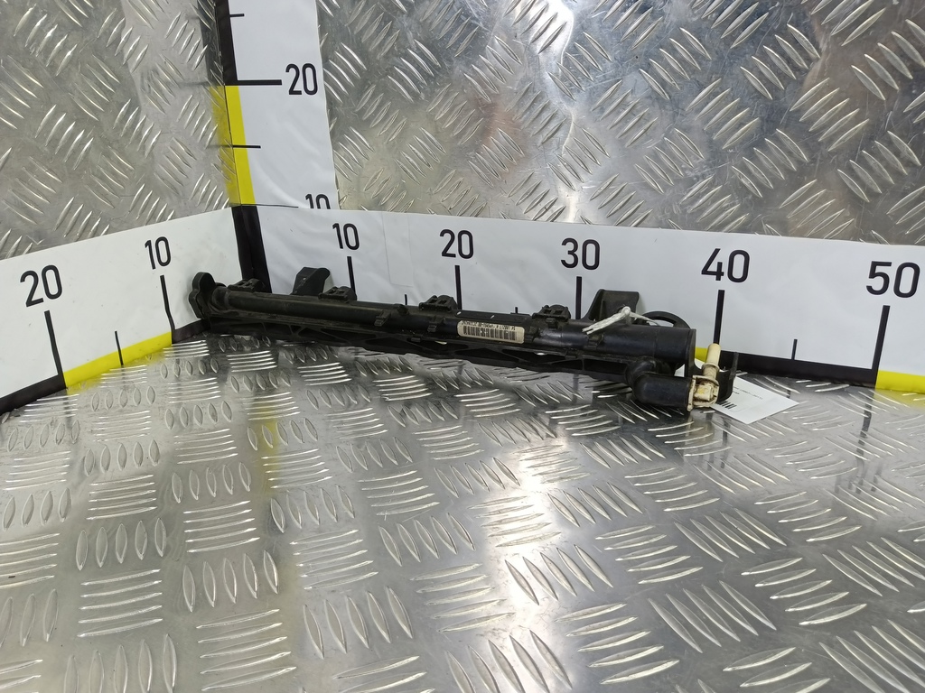 рампа топливная FORD Focus  1698074, 3279 рублей, Москва