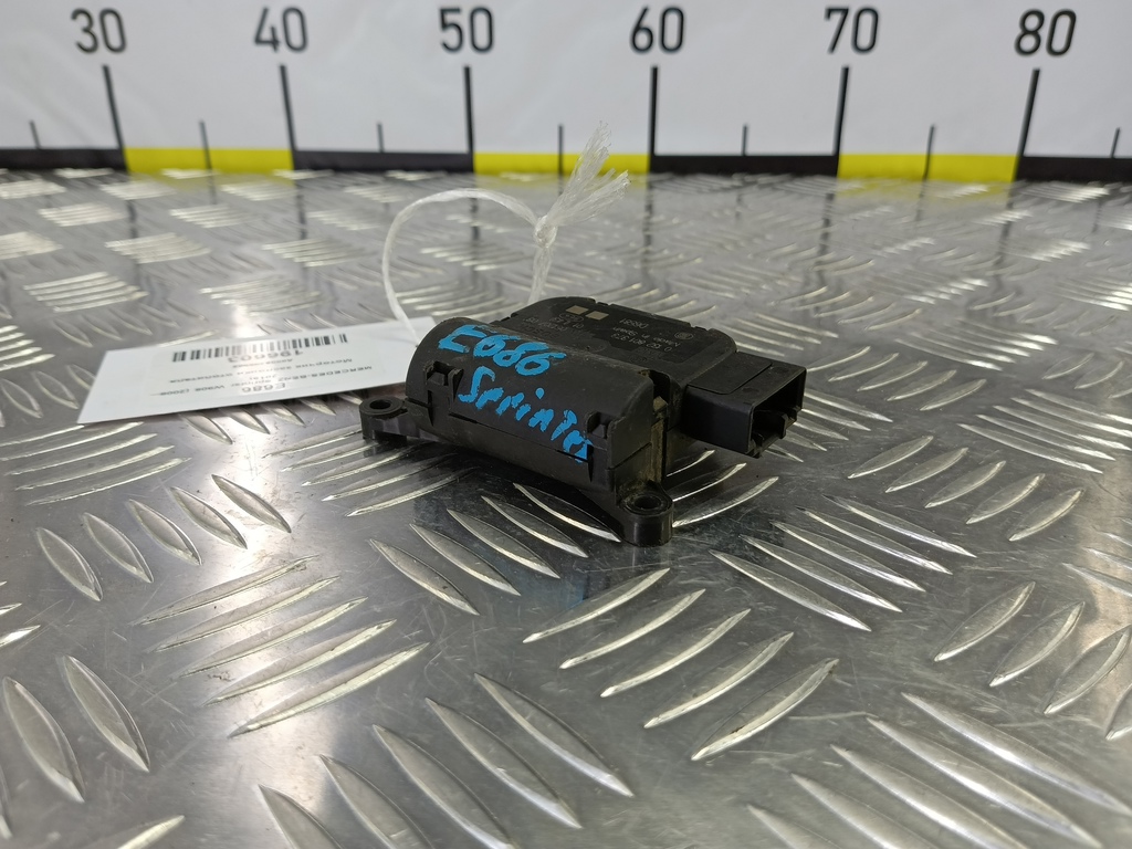 моторчик заслонки отопителя MERCEDES-BENZ Sprinter  A0008206008, 6150 рублей, Москва