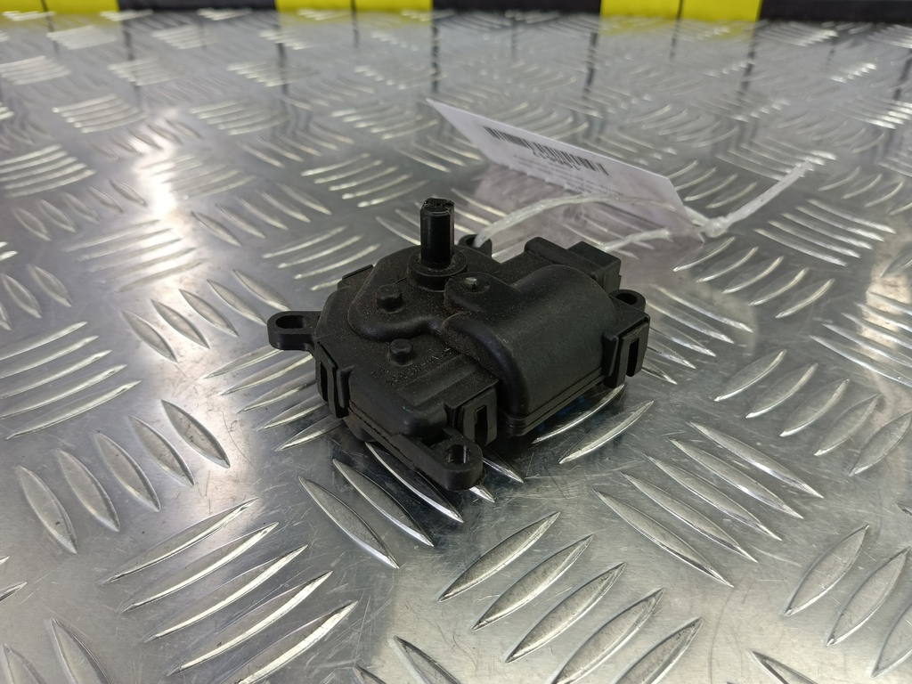 моторчик заслонки отопителя FORD Tourneo Connect  1144030, 630 рублей, Москва