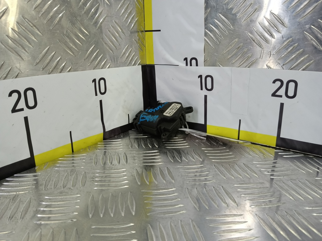 моторчик заслонки отопителя FORD Tourneo Connect  1144030, 630 рублей, Москва