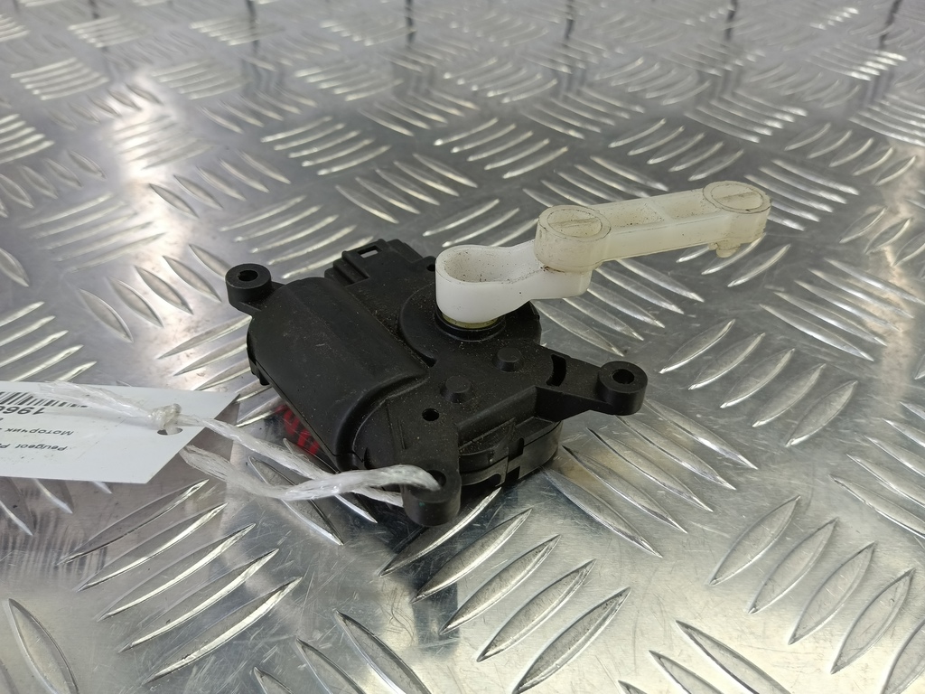 моторчик заслонки отопителя Peugeot Partner  647954, 630 рублей, Москва