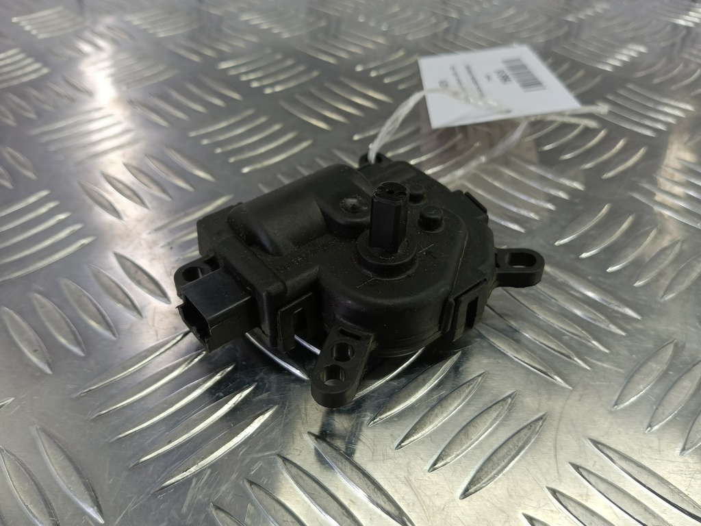 моторчик заслонки отопителя FORD Tourneo Connect  1144030, 630 рублей, Москва