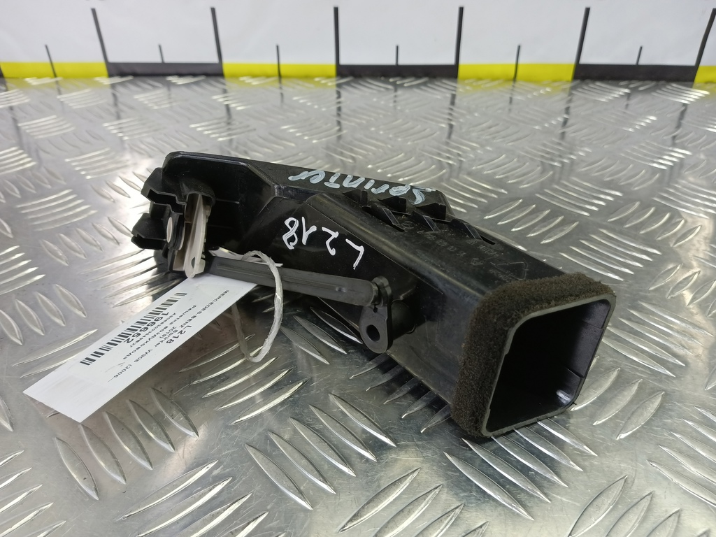 решетка воздуховода MERCEDES-BENZ Sprinter  A9068300354, 520 рублей, Москва