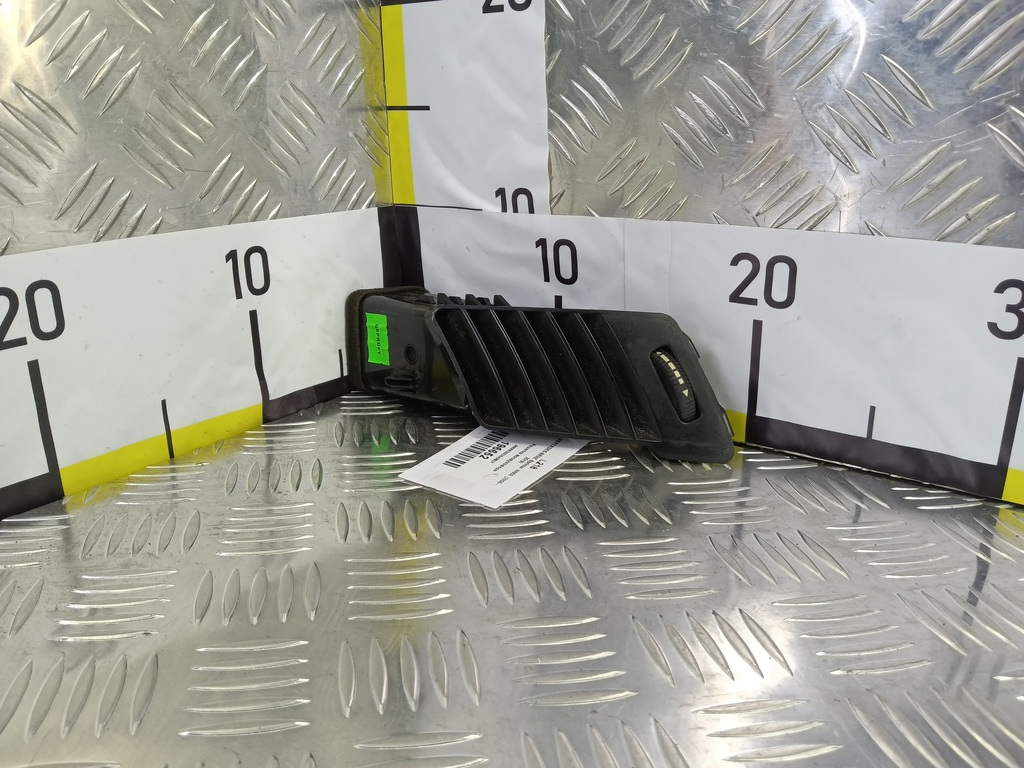 решетка воздуховода MERCEDES-BENZ Sprinter  A9068300354, 520 рублей, Москва