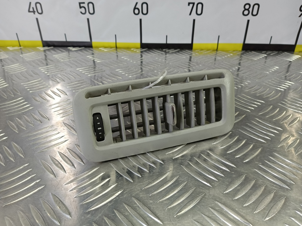 решетка воздуховода Volkswagen   7N0820901, 1550 рублей, Москва