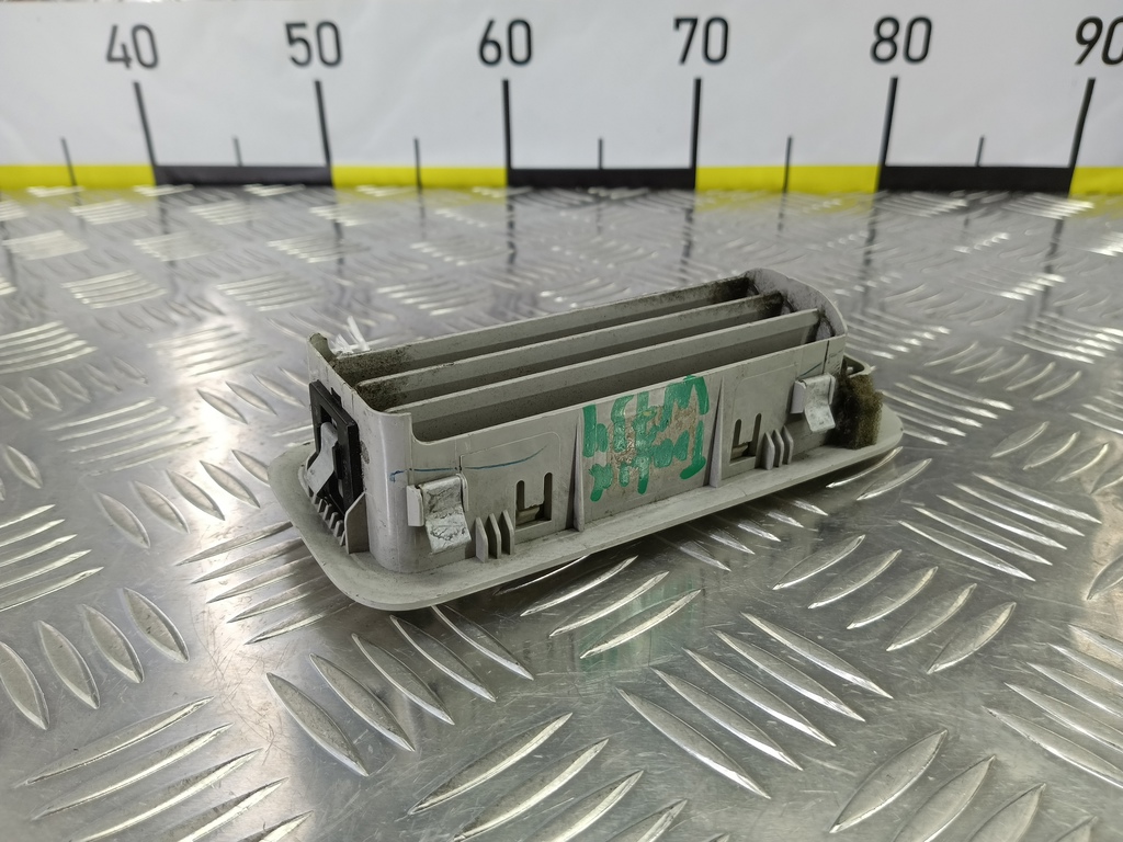 решетка воздуховода Volkswagen   7N0820901, 1550 рублей, Москва