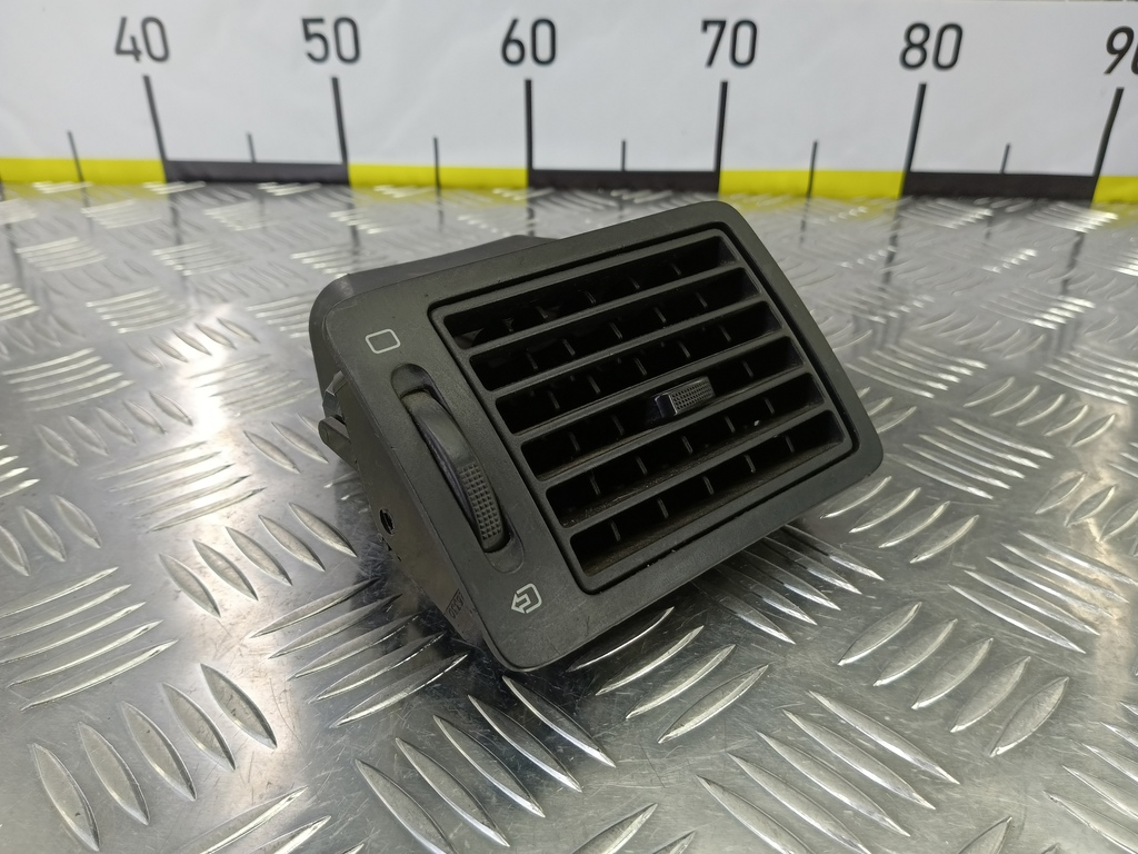 решетка воздуховода Peugeot Expert  8265Y4, 750 рублей, Москва