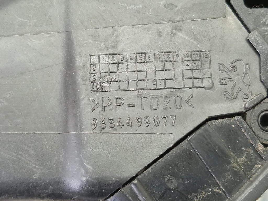 решетка воздуховода Peugeot Expert  8265Y4, 750 рублей, Москва