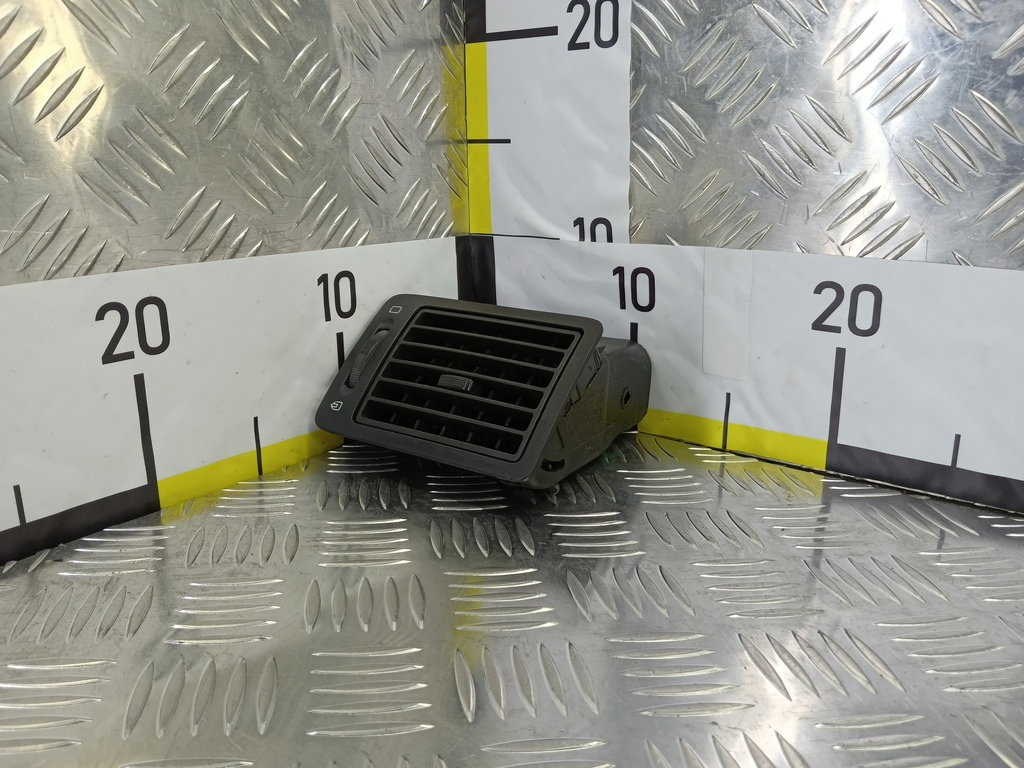 решетка воздуховода Peugeot Expert  8265Y4, 750 рублей, Москва