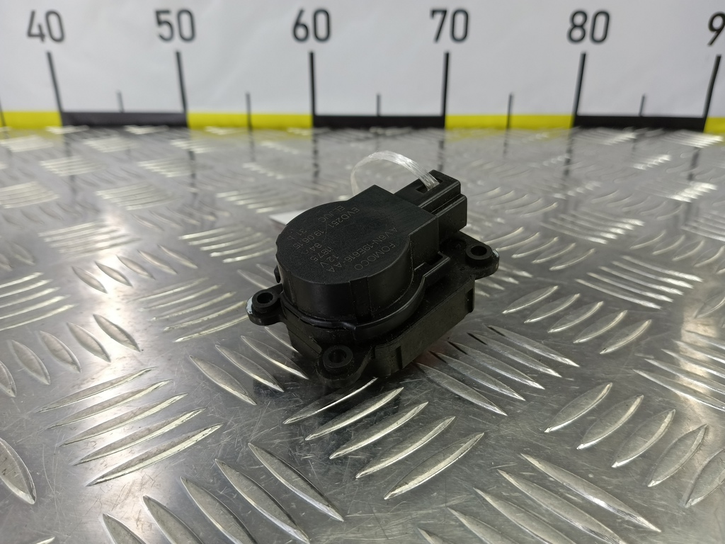 моторчик заслонки отопителя FORD Tourneo Connect  1786200, 520 рублей, Москва