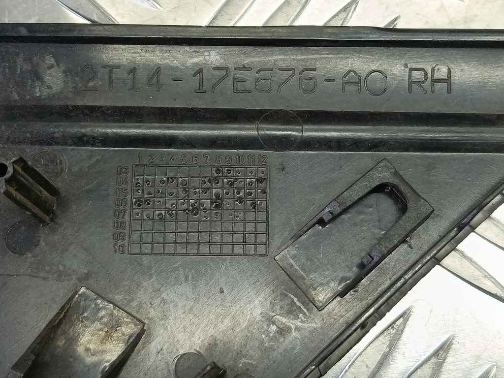 накладка крыла переднего FORD Tourneo Connect  5212220, 520 рублей, Москва