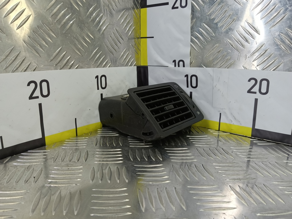 решетка воздуховода Peugeot Expert  8265Y1, 750 рублей, Москва